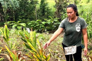 For mothers like Jeanie Rose Olaloy, 27 years old, a leader of the NNMTI - Neumpung Ne Memeritan Te Inlangsang- she does not confine herself in domestic roles, because she is currently completing her senior high school this year. Jeanie Rose travels to another town daily to attend to her classes. (SAMDHANA)